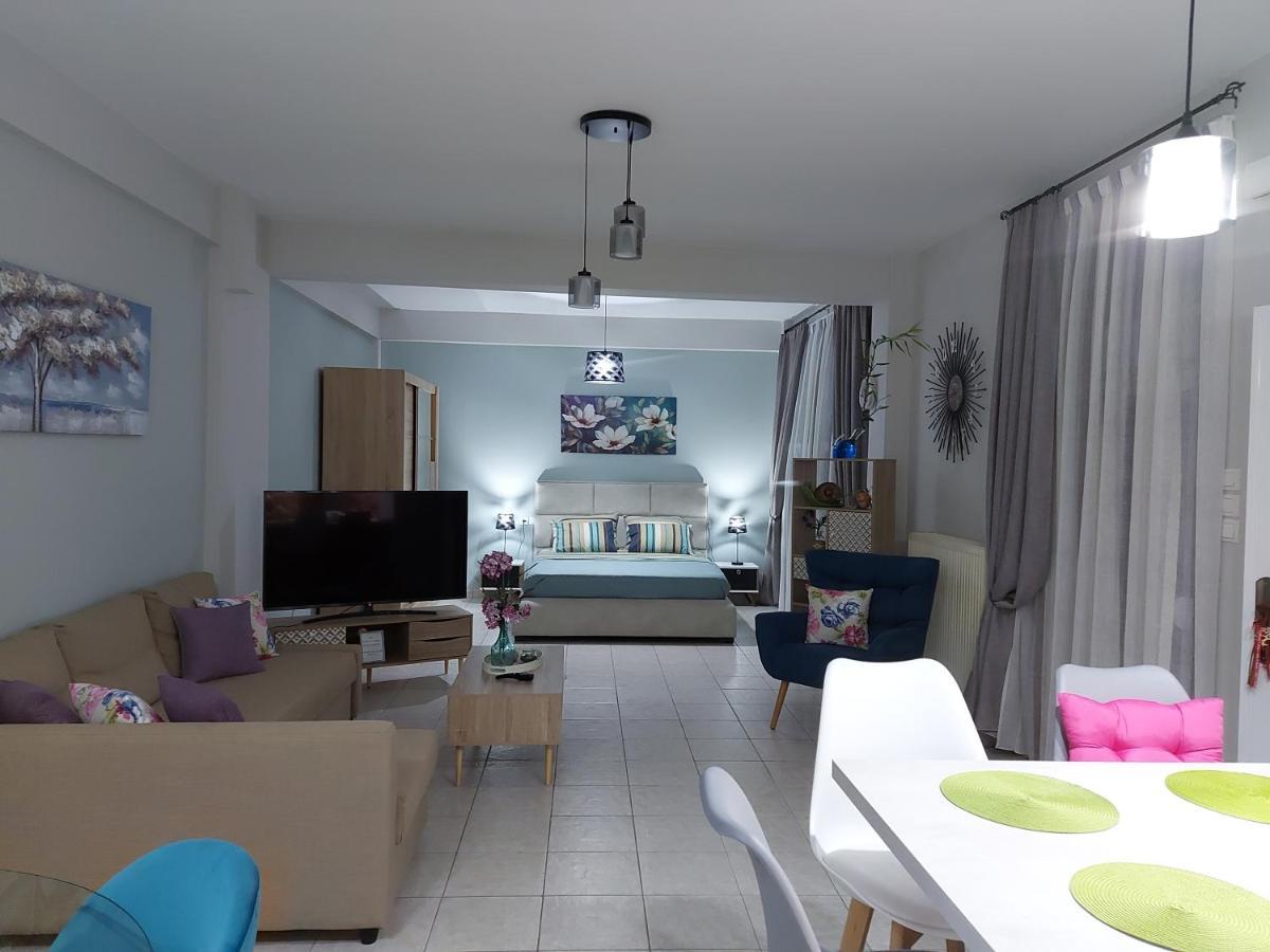 Violet Studio Με Πισίνα Apartamento Volos Exterior foto